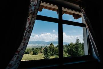 Фото номера Двухместный номер с 1 кроватью или 2 отдельными кроватями, вид на горы Отели типа «постель и завтрак» Simon Vendégház г. Suseni 23